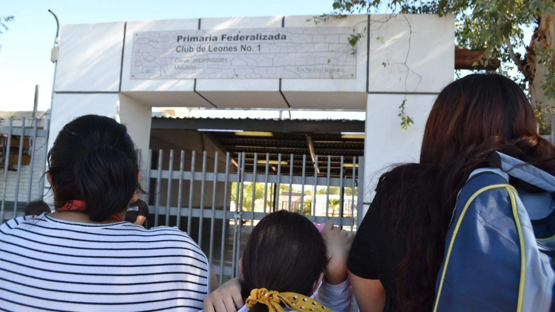 Se retomaron las clases en la primaria Club de Leones, pero siguen sin resolverse los problemas